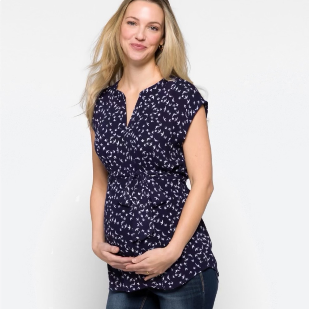 Adorable NWOT sleeveless blue top